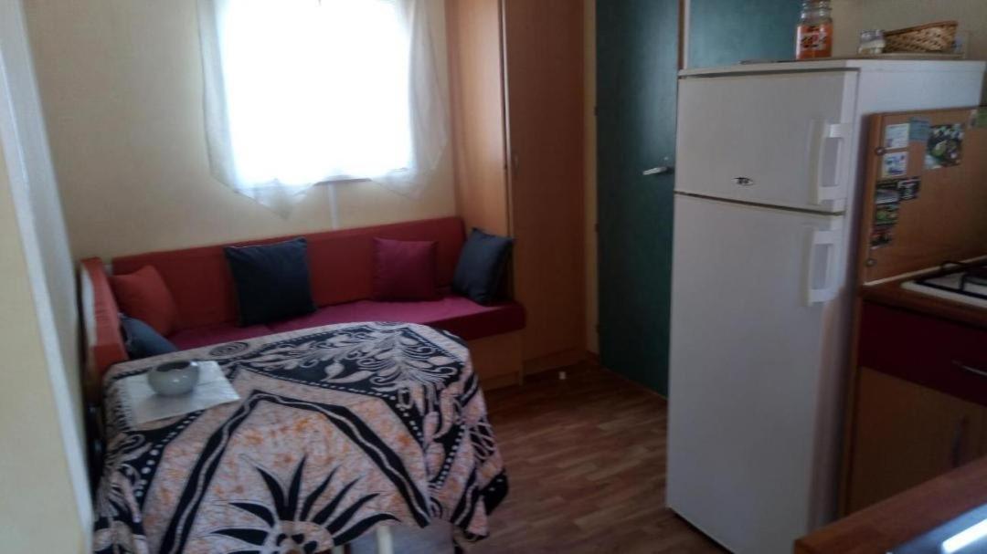 Mobilhome 4/5 P /Gorges Du Verdon / Tout Equipe / / Tout Confort / Refait A Neuf / Lac De Ste Croix A Proximite แซ็งต์-ครัว-เดอ-แวร์ดง ภายนอก รูปภาพ